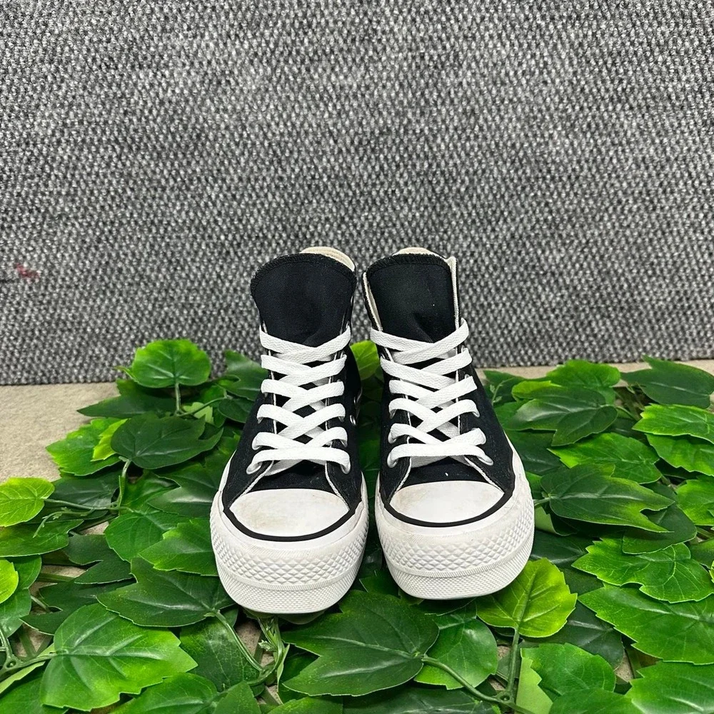N/A black converse
